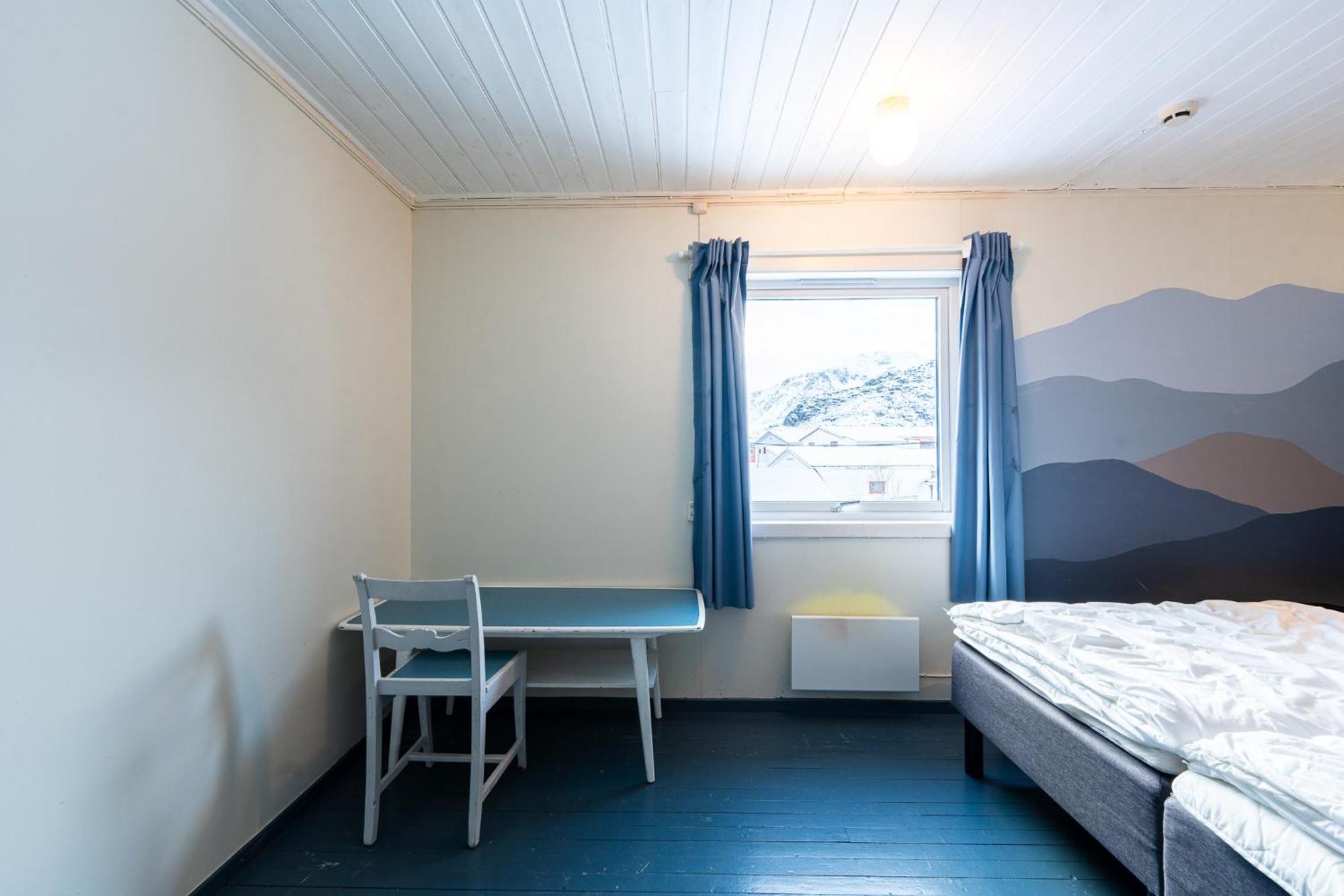 Lydersen Rorbuer Hostel & Apartments Fredvang Exterior photo