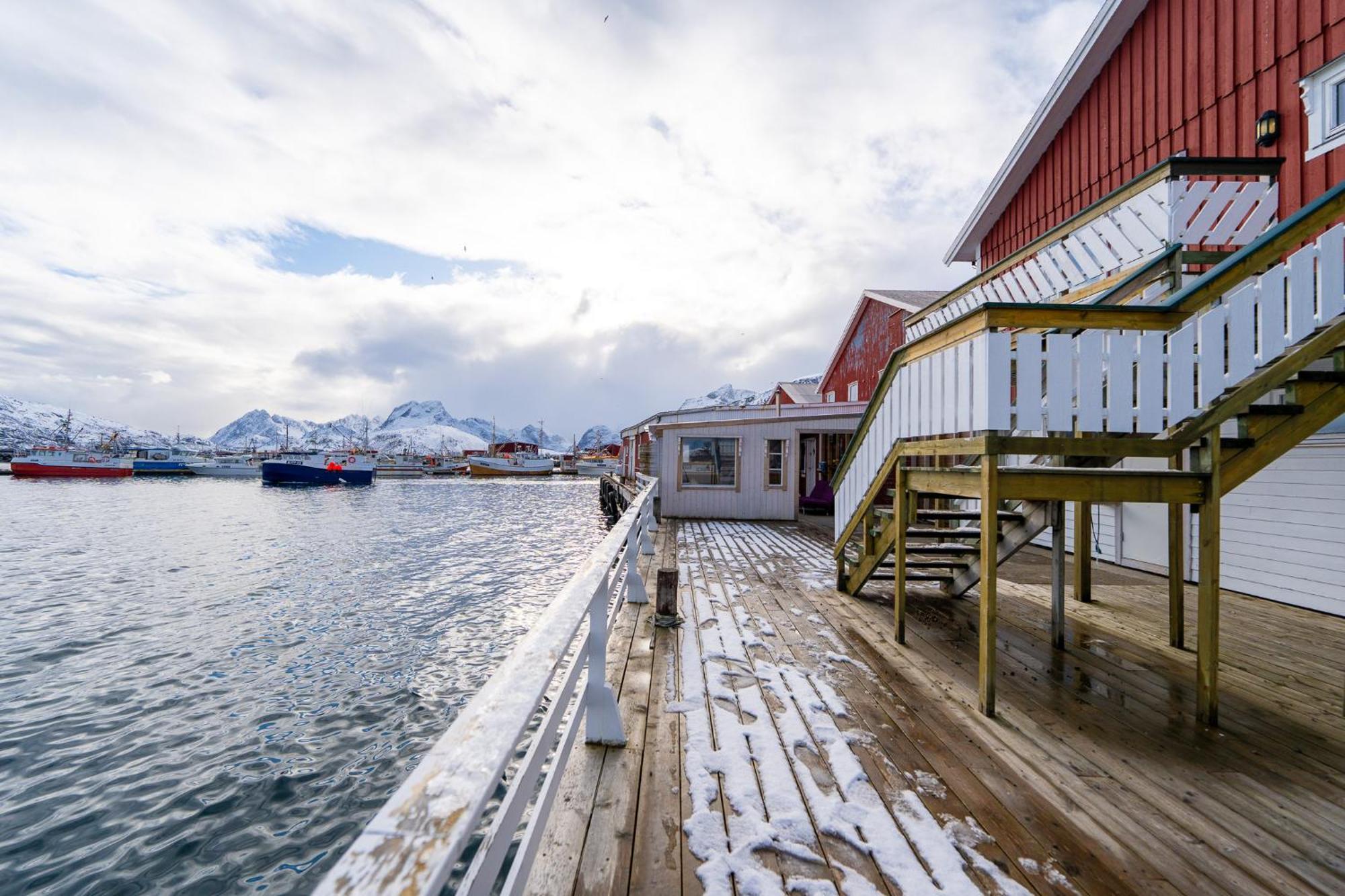 Lydersen Rorbuer Hostel & Apartments Fredvang Exterior photo