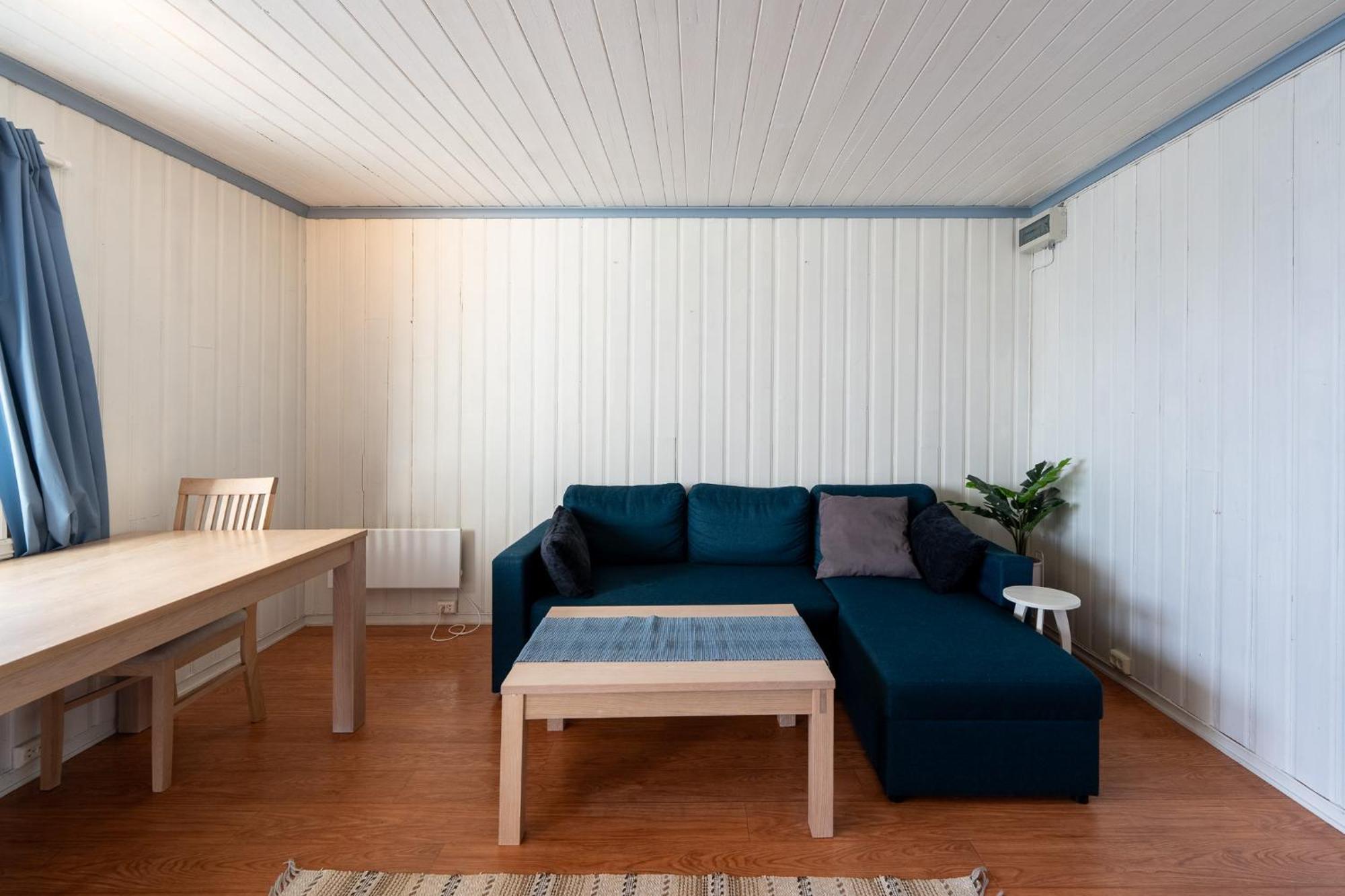 Lydersen Rorbuer Hostel & Apartments Fredvang Exterior photo